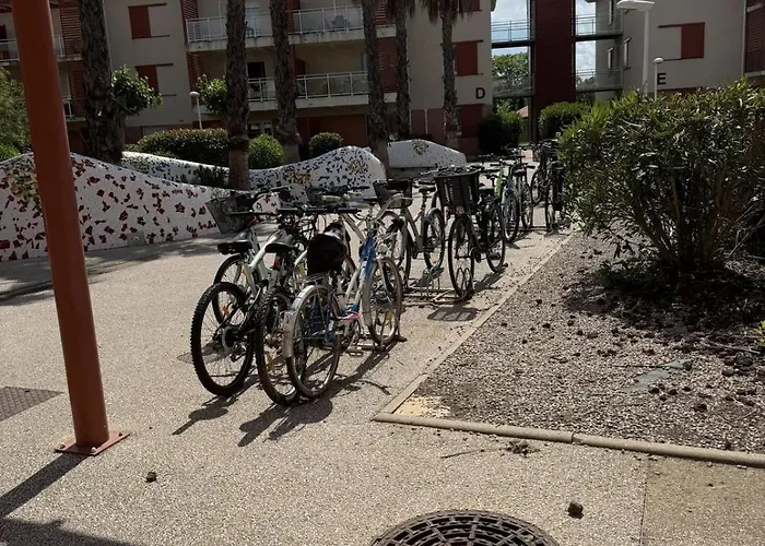 T3 & Tous Conforts & Piscine & Sauna & *